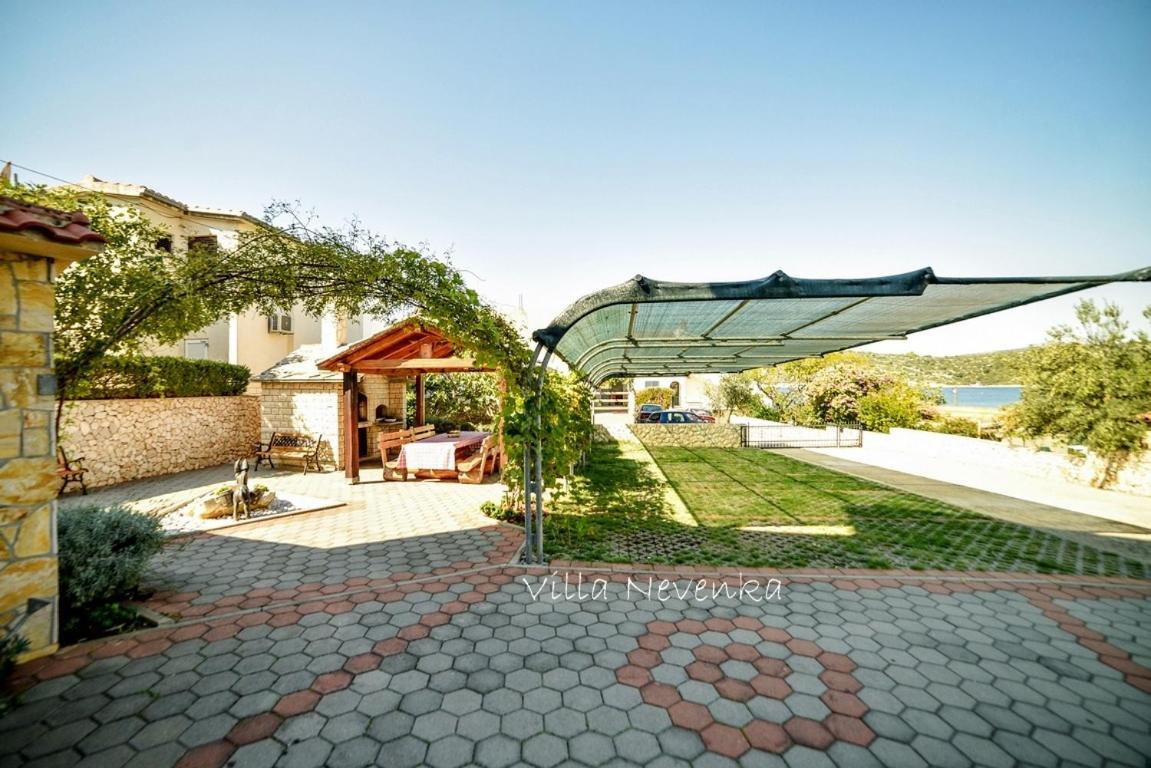 Apartments Villa Nevenka 로고즈니차 외부 사진