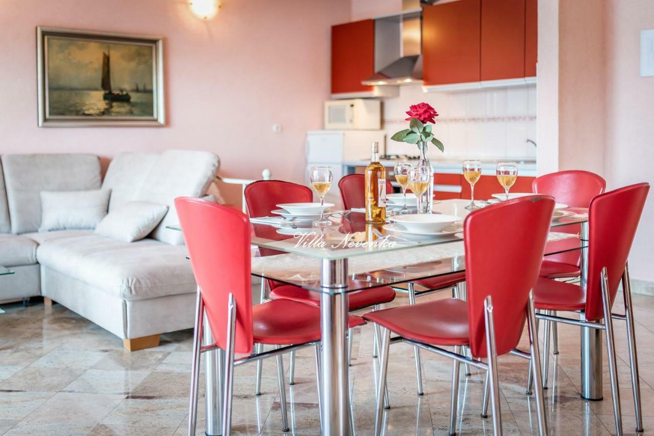 Apartments Villa Nevenka 로고즈니차 외부 사진